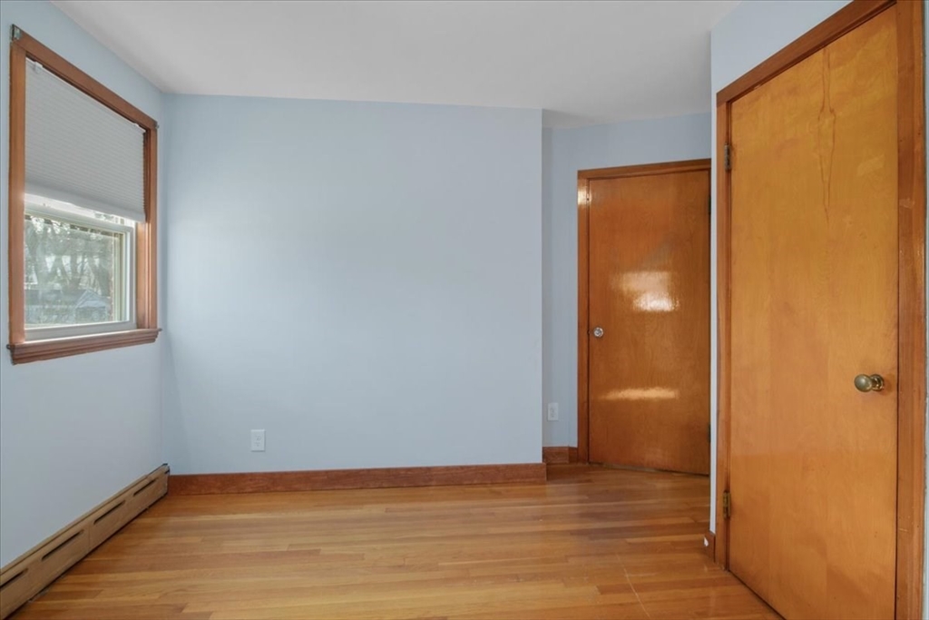 3 bed, 2 bath apartment for rent at 41 Allen Rd, Norwood — photo 21 of 38