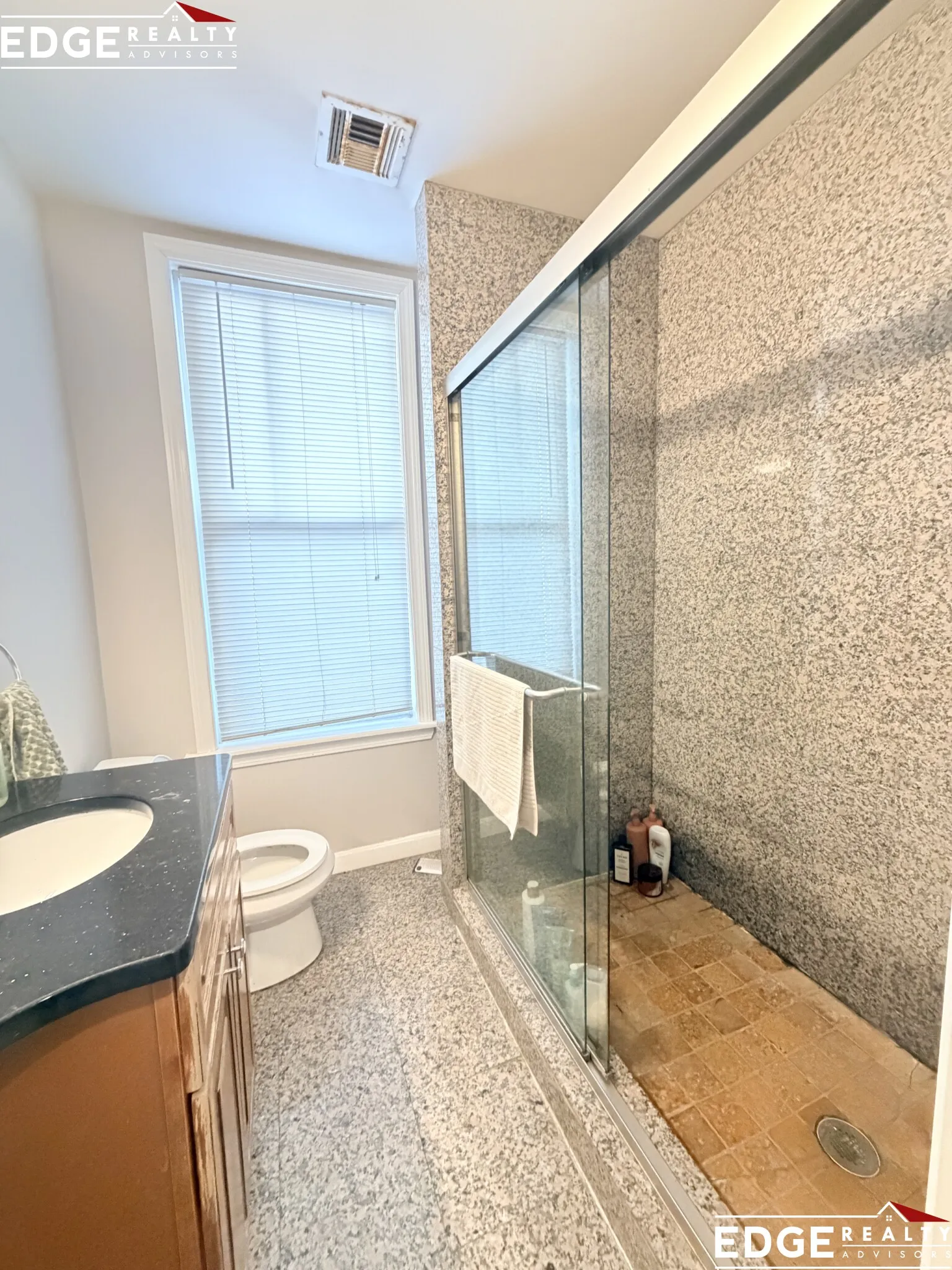 4 bed, 2 bath apartment for rent at 41 Allston St Unit 1, Brighton — photo 5 of 11