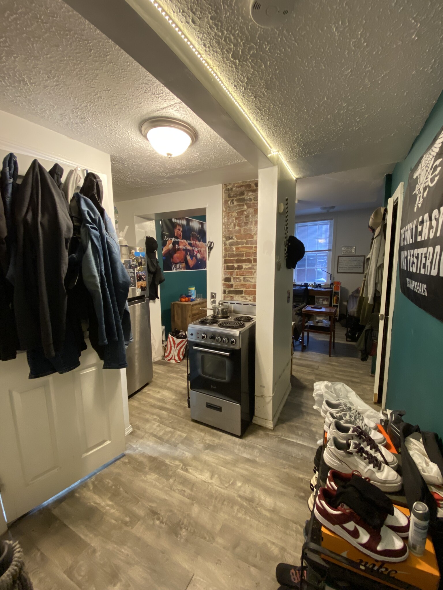 Studio bed, 1 bath apartment for rent at 41 Anderson St Unit 1-2, Beacon Hill — photo 2 of 11
