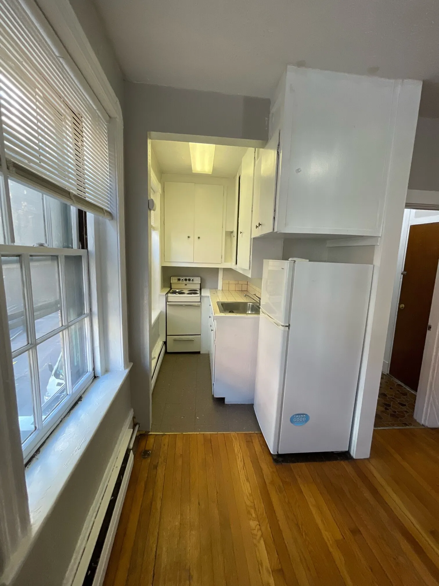 Studio bed, 1 bath apartment for rent at 41 Anderson St Unit 21A, Beacon Hill — photo 3 of 9
