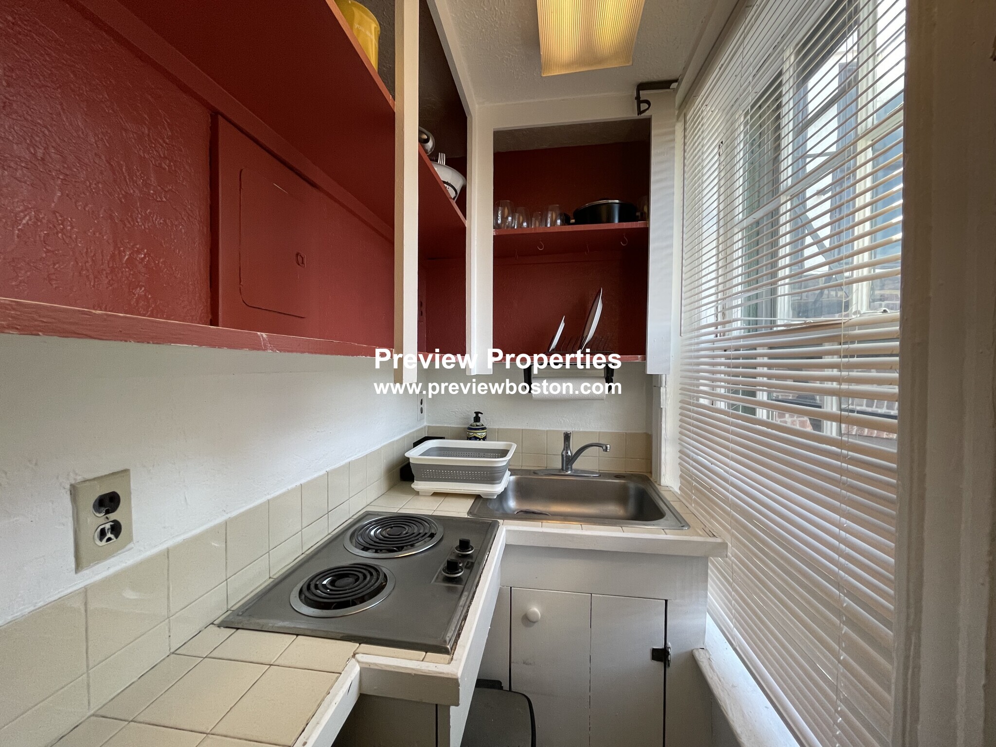 Studio bed, 1 bath apartment for rent at 41 Anderson St Unit 4-2P, Beacon Hill — photo 3 of 4