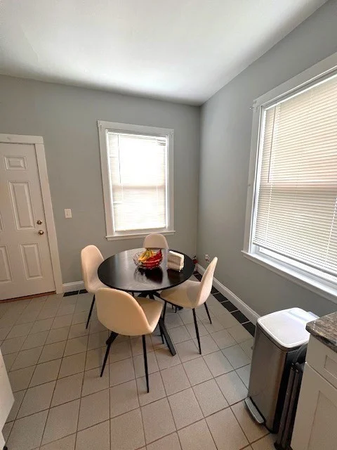 3 bed, 1 bath apartment for rent at 41 Ardell Unit 1, Montclair — photo 2 of 9