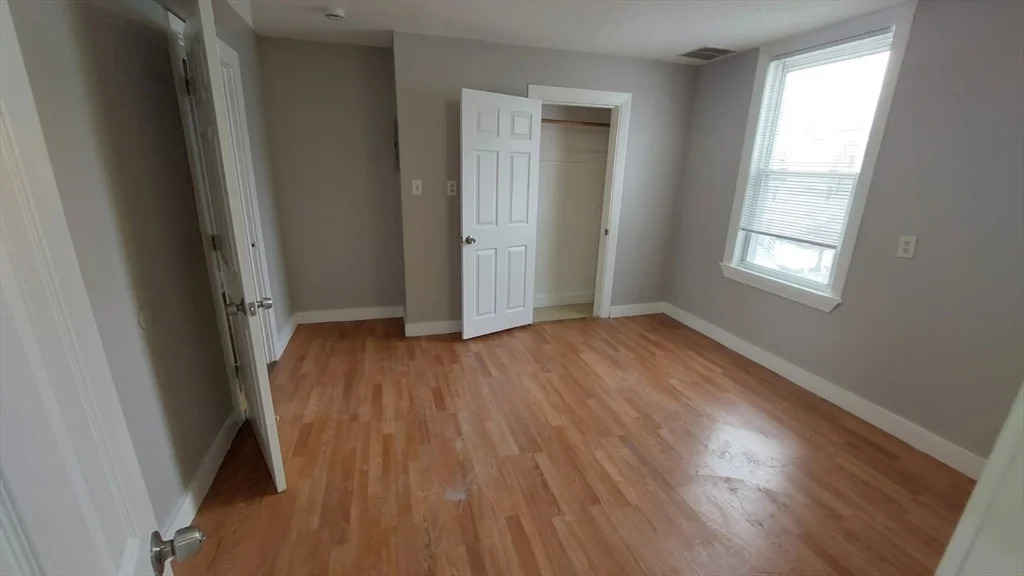 3 bed, 2 bath apartment for rent at 41 Armandine St Unit 3, Dorchester — photo 5 of 11