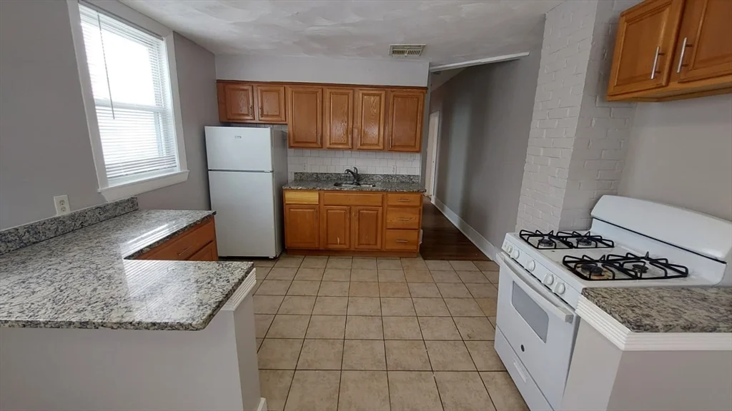 3 bed, 2 bath apartment for rent at 41 Armandine St Unit 3, Dorchester — photo 1 of 11