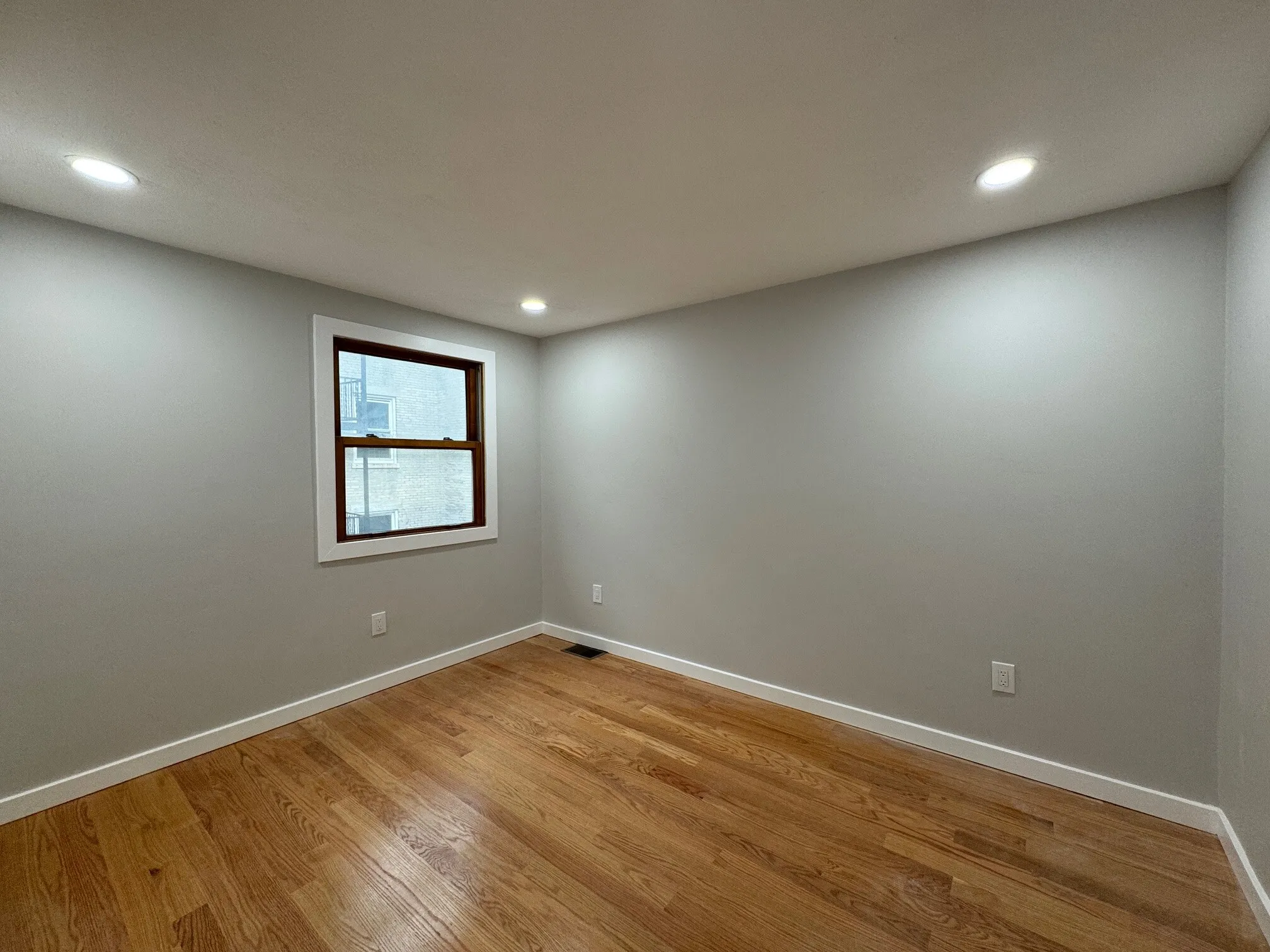 5 bed, 3 bath apartment for rent at 41 Ashford St Unit 1, Allston — photo 13 of 21