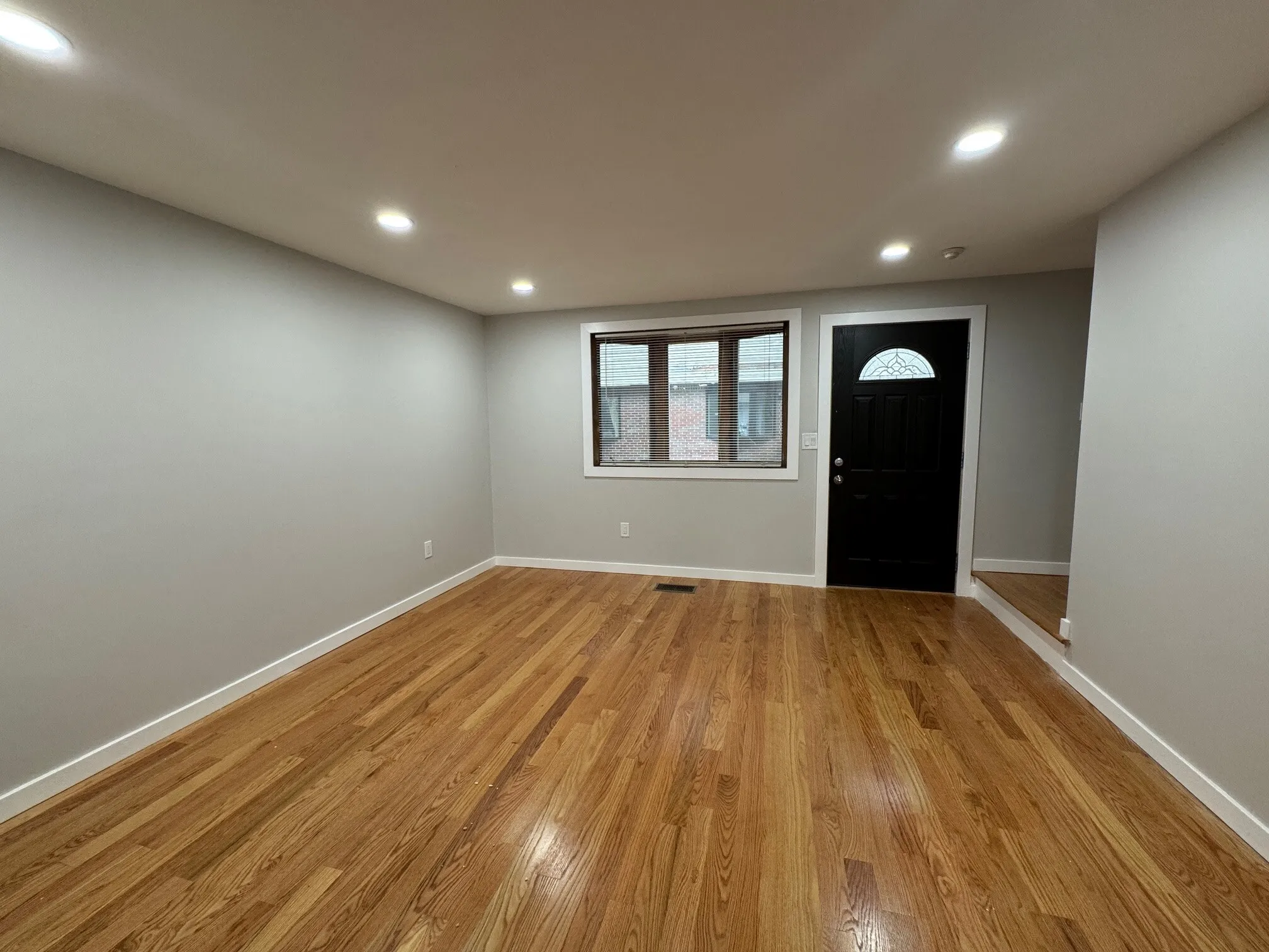 5 bed, 3 bath apartment for rent at 41 Ashford St Unit 1, Allston — photo 10 of 21