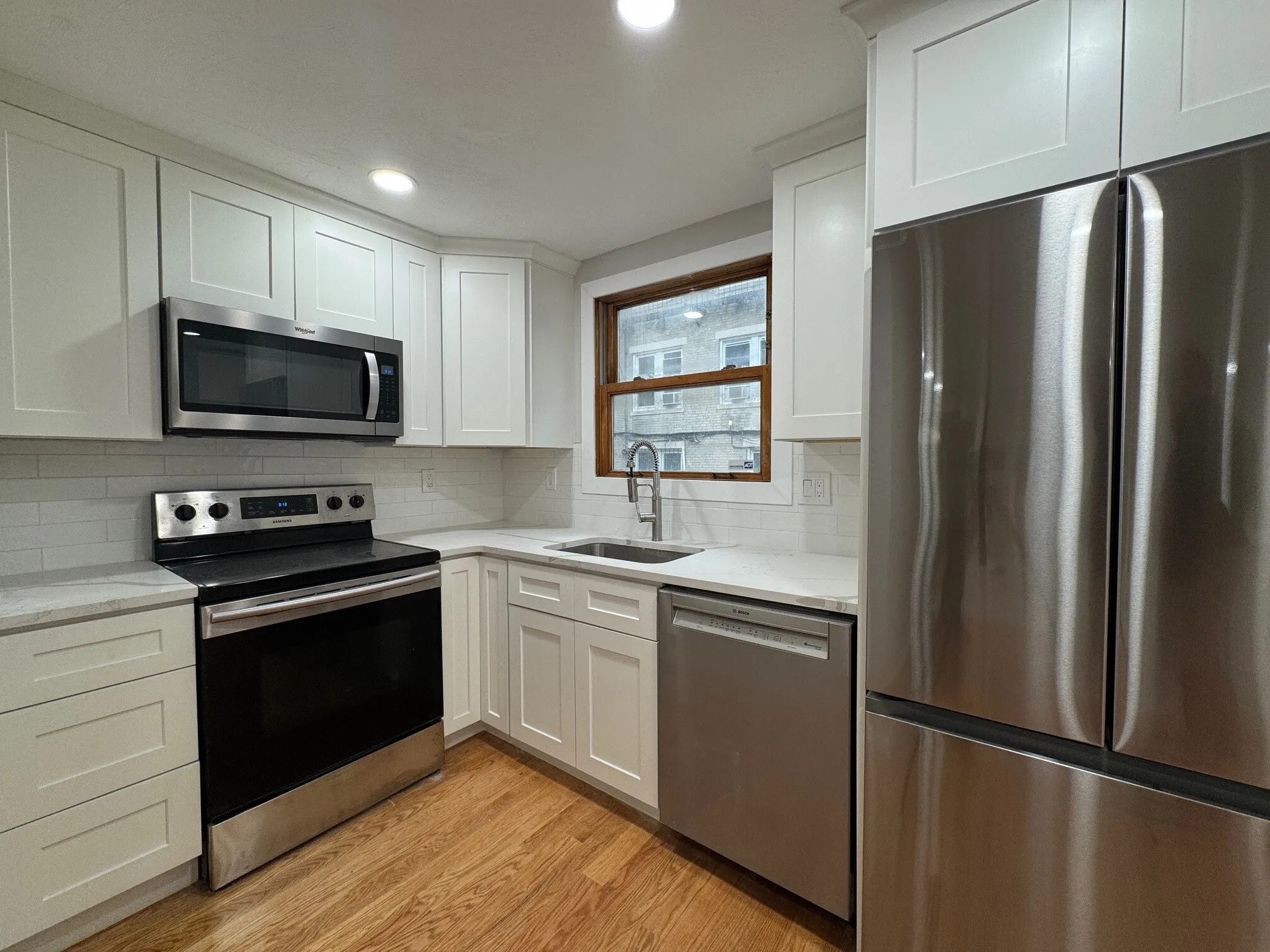 5 bed, 3 bath apartment for rent at 41 Ashford St Unit 1, Allston — photo 2 of 21