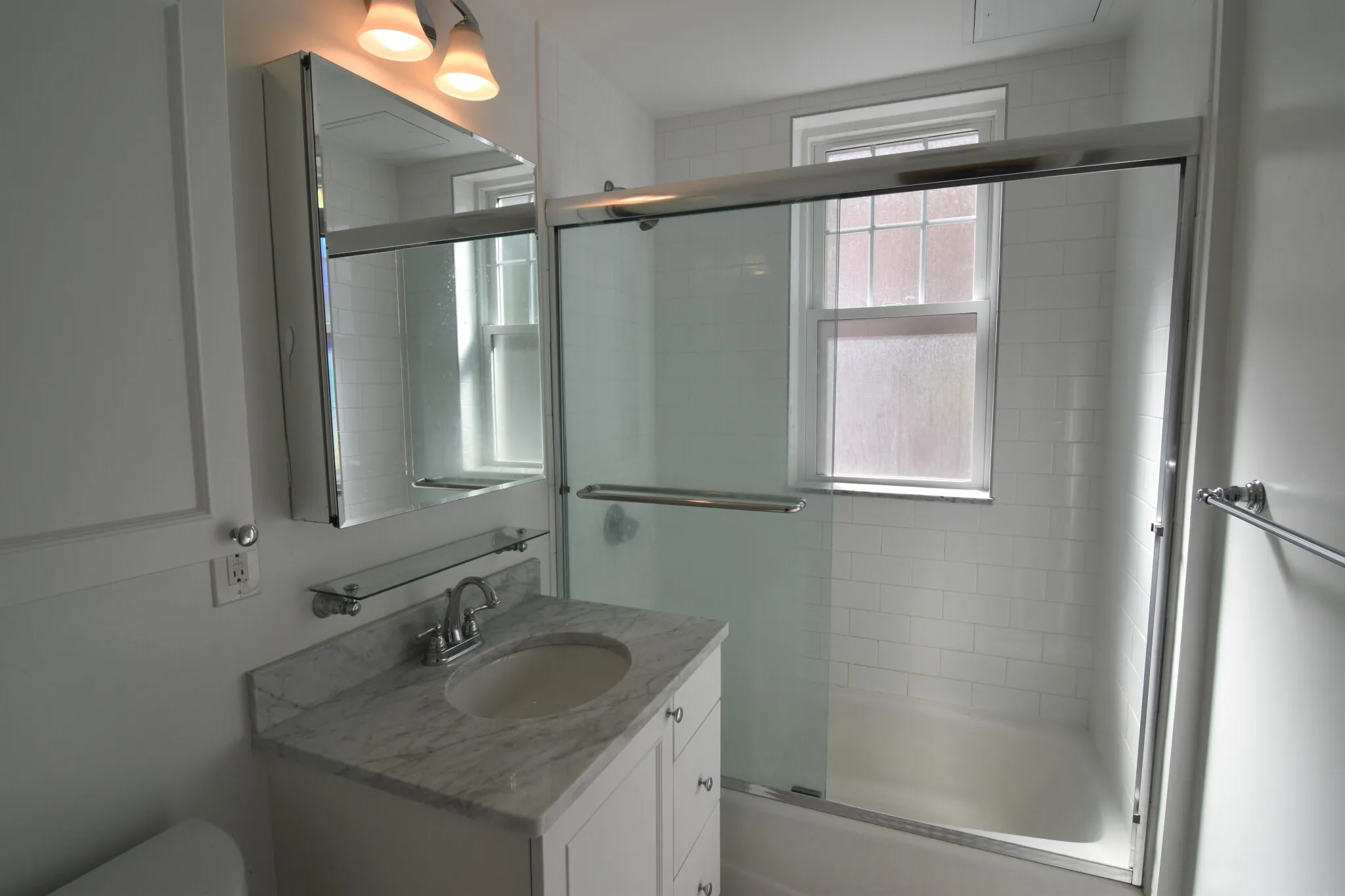 1 bed, 1 bath apartment for rent at 41 Auburn St Unit 1, Coolidge Corner — photo 6 of 13