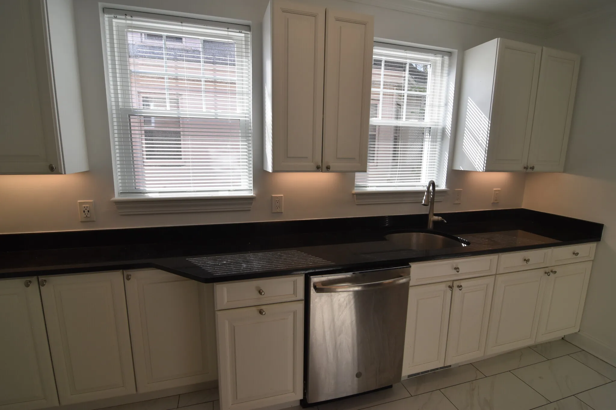 1 bed, 1 bath apartment for rent at 41 Auburn St Unit 1, Coolidge Corner — photo 10 of 13