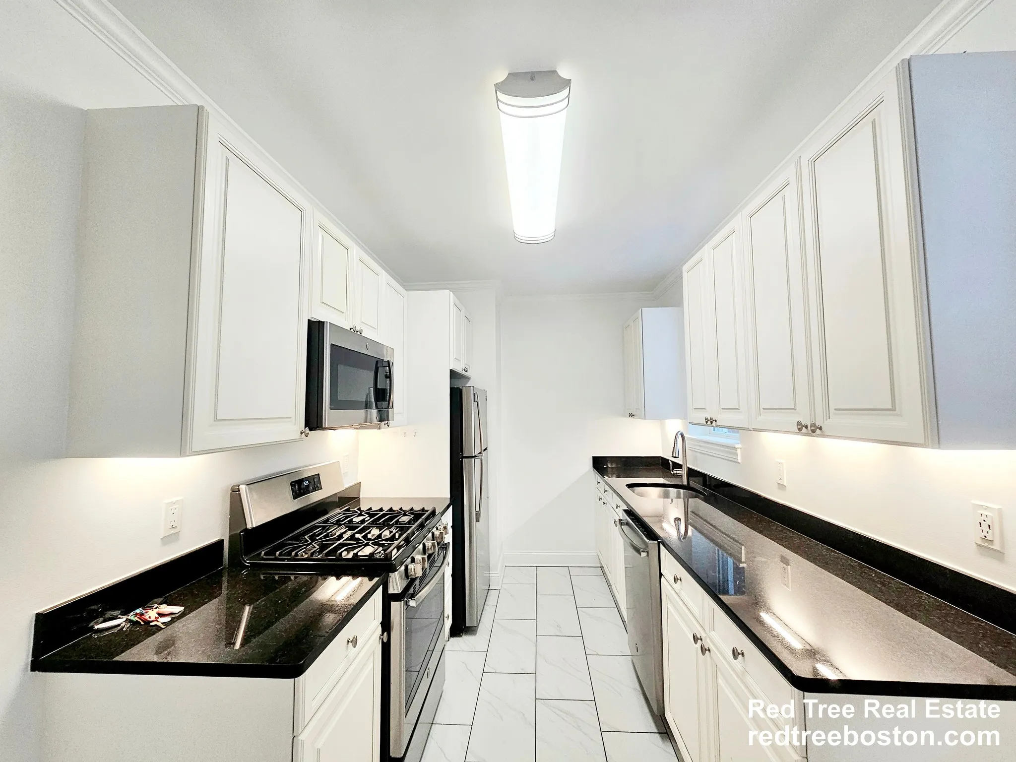 1 bed, 1 bath apartment for rent at 41 Auburn St Unit 1, Coolidge Corner — photo 3 of 6