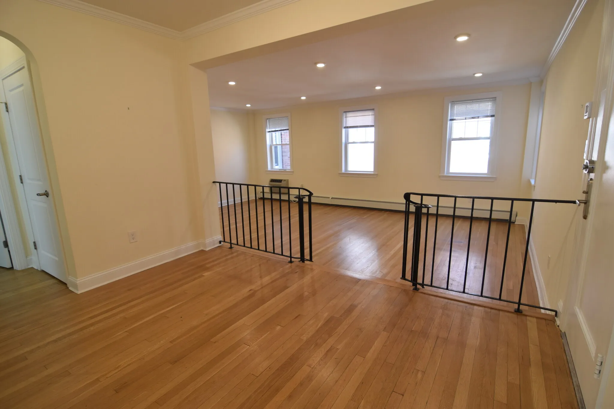 1 bed, 1 bath apartment for rent at 41 Auburn St Unit 1, Coolidge Corner — photo 1 of 13