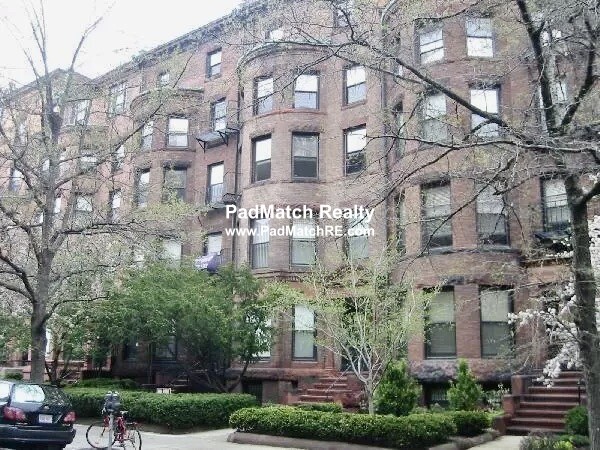 Studio bed, 1 bath apartment for rent at 41 Bay State Rd Unit Br, Fenway — photo 6 of 6