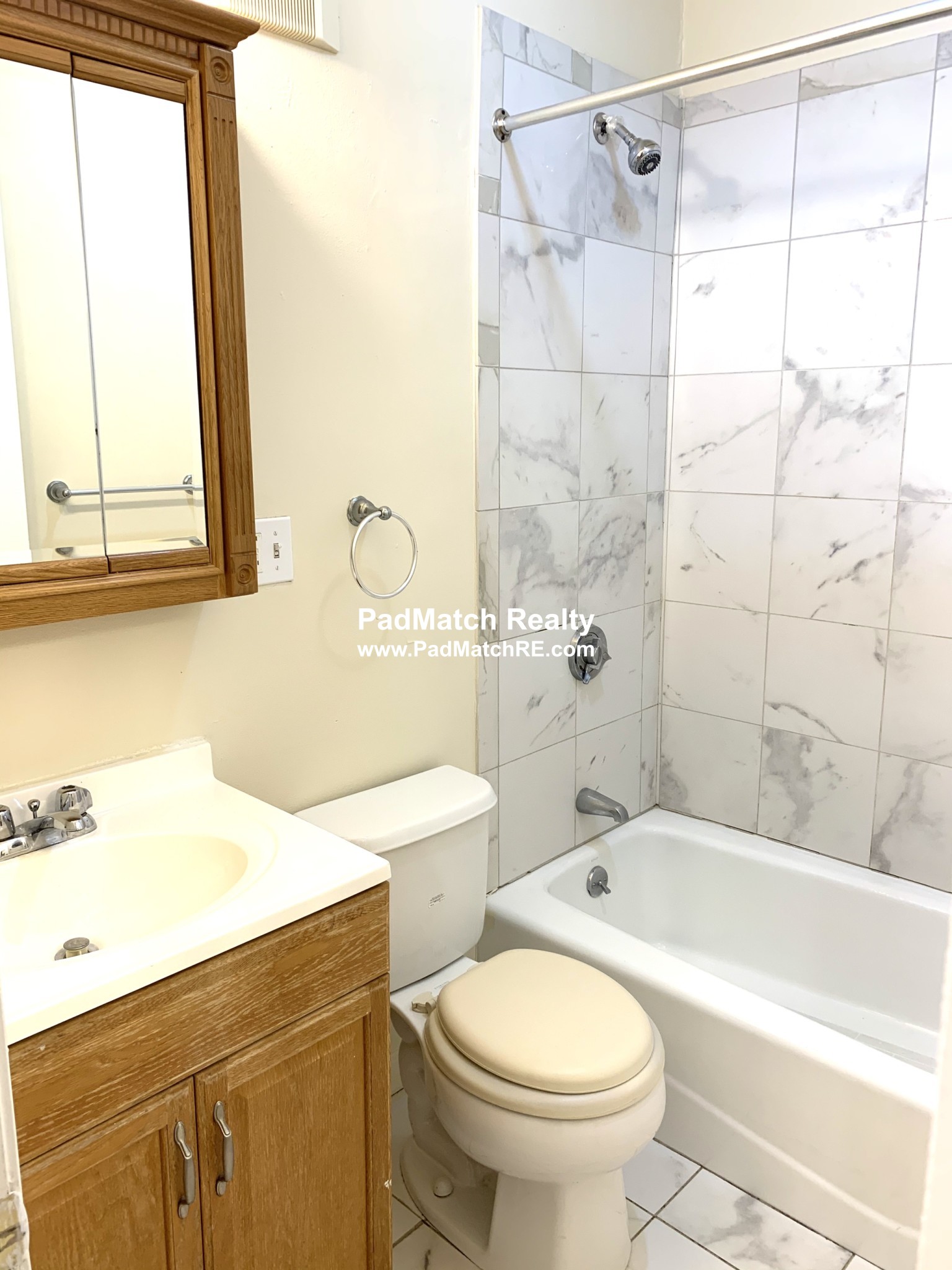 Studio bed, 1 bath apartment for rent at 41 Bay State Rd Unit Br, Fenway — photo 4 of 6