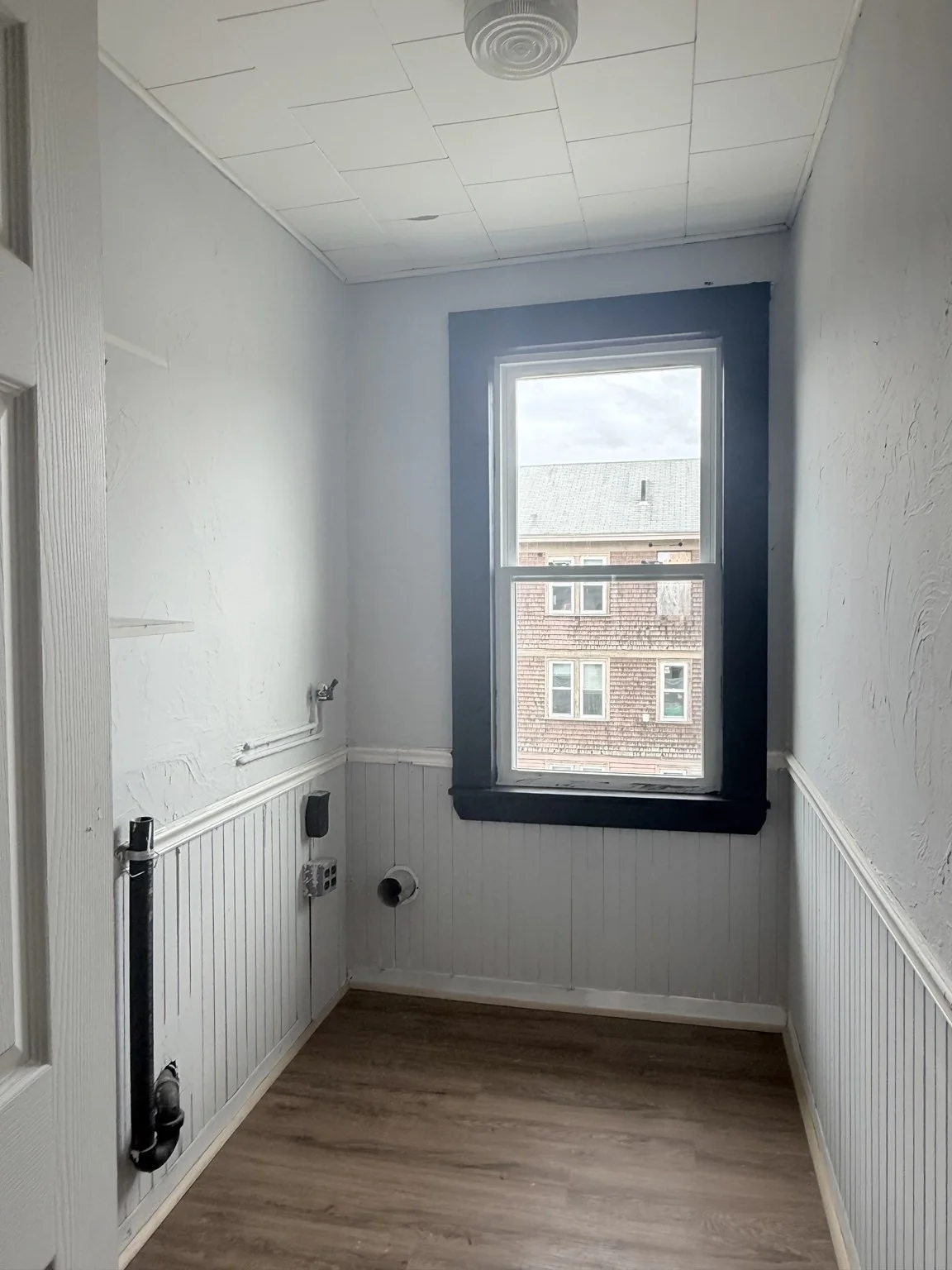 3 bed, 1 bath apartment for rent at 41 Beaver St Unit 3, Worcester — photo 6 of 10