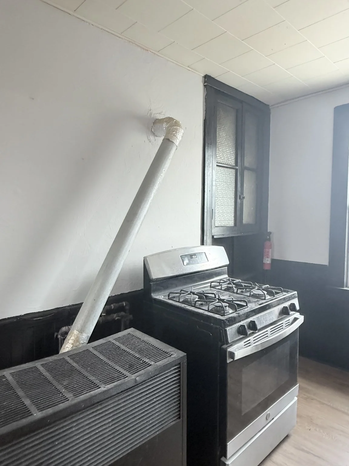 3 bed, 1 bath apartment for rent at 41 Beaver St Unit 3, Worcester — photo 5 of 10