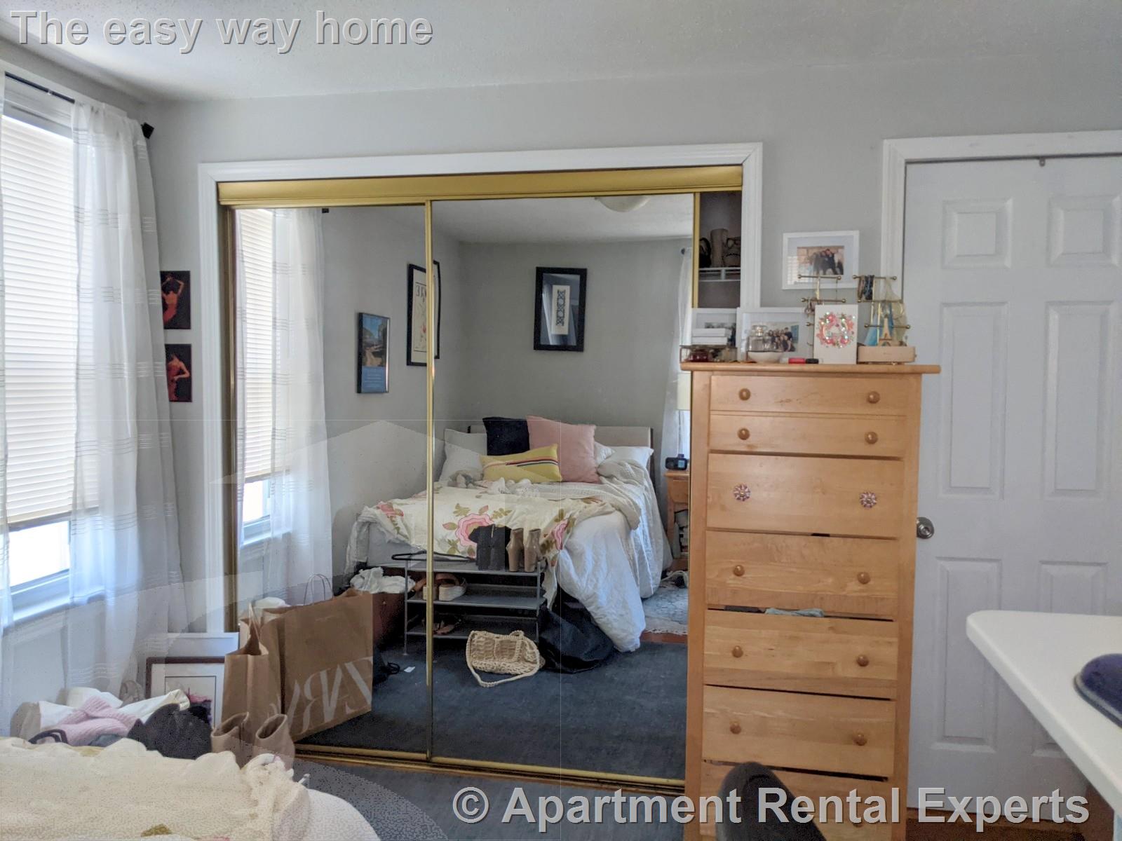 3 bed, 1 bath apartment for rent at 41 Belknap St Unit 2, Teele Square — photo 9 of 23