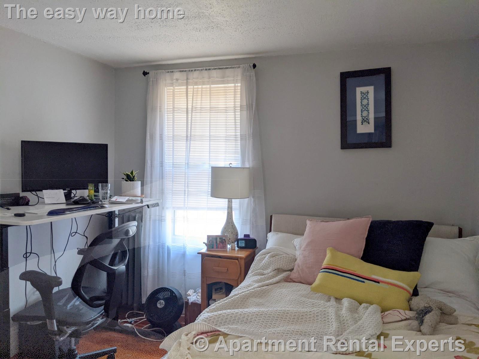 3 bed, 1 bath apartment for rent at 41 Belknap St Unit 2, Teele Square — photo 7 of 23