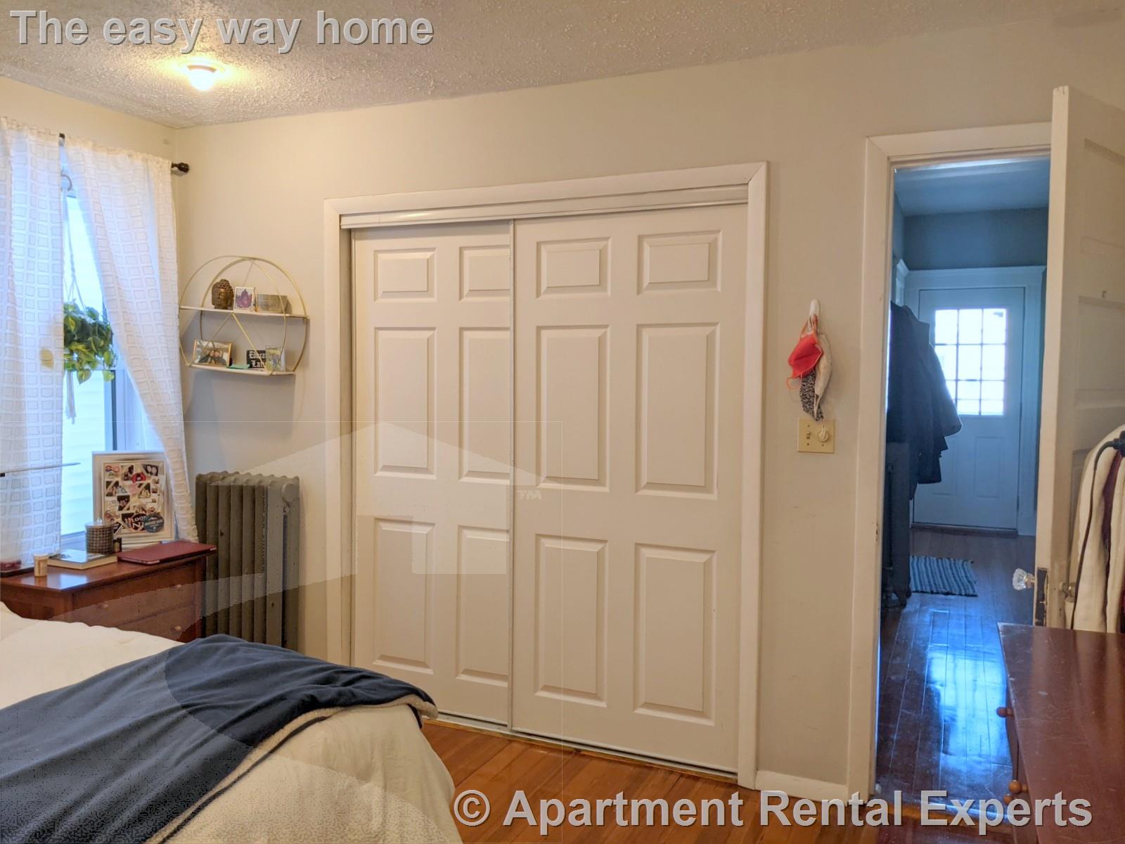 3 bed, 1 bath apartment for rent at 41 Belknap St Unit 2, Teele Square — photo 17 of 23