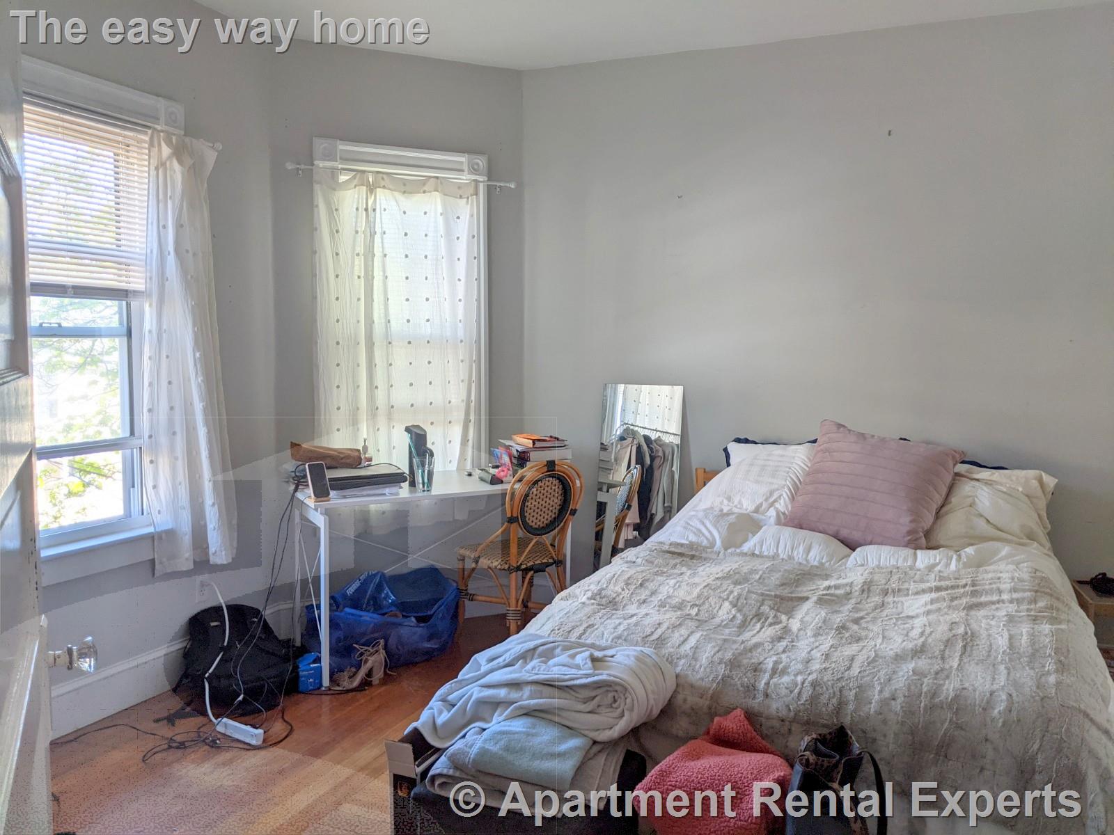 3 bed, 1 bath apartment for rent at 41 Belknap St Unit 2, Teele Square — photo 19 of 23