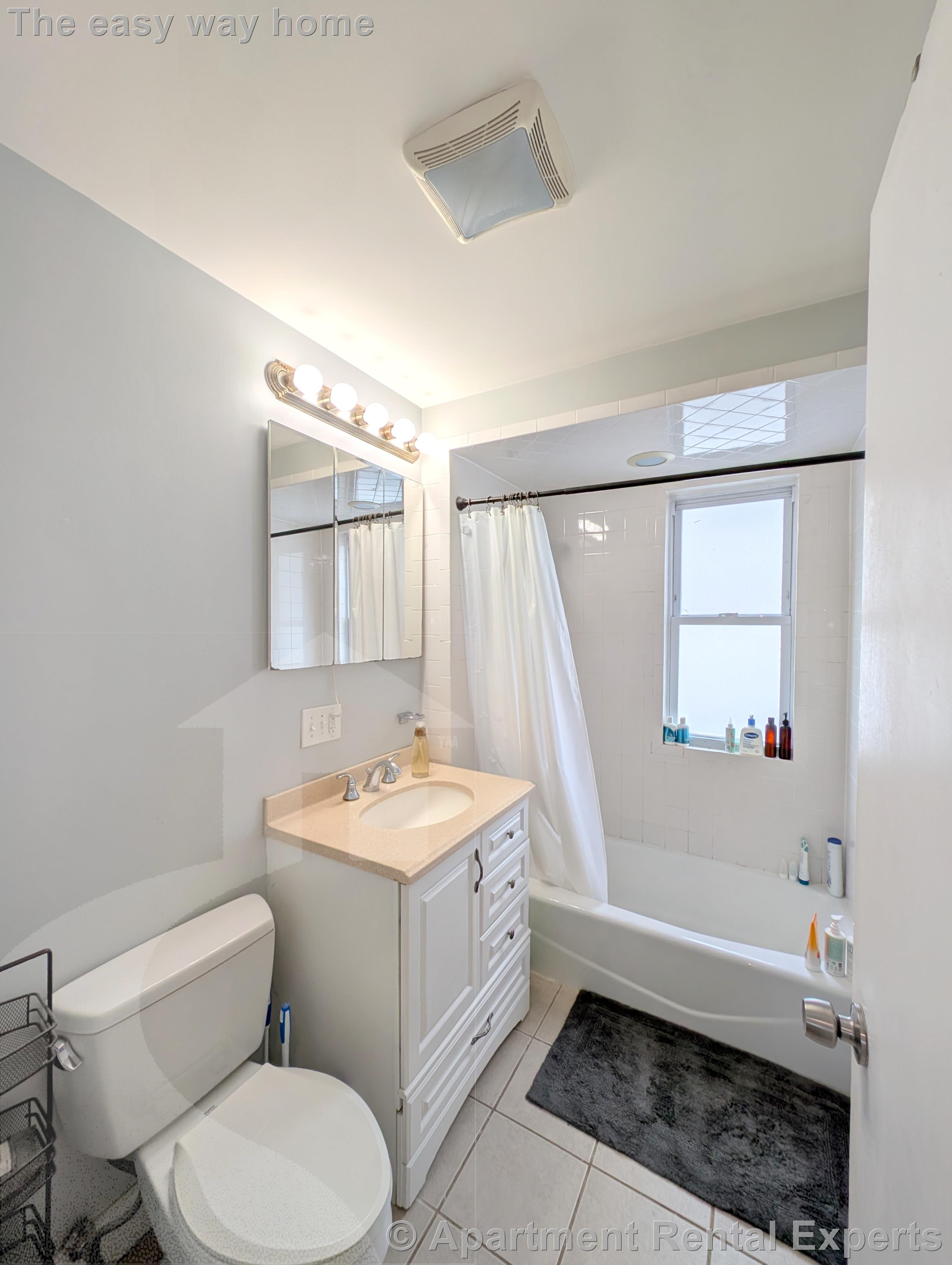 3 bed, 1 bath apartment for rent at 41 Belknap St Unit 3, Teele Square — photo 11 of 19
