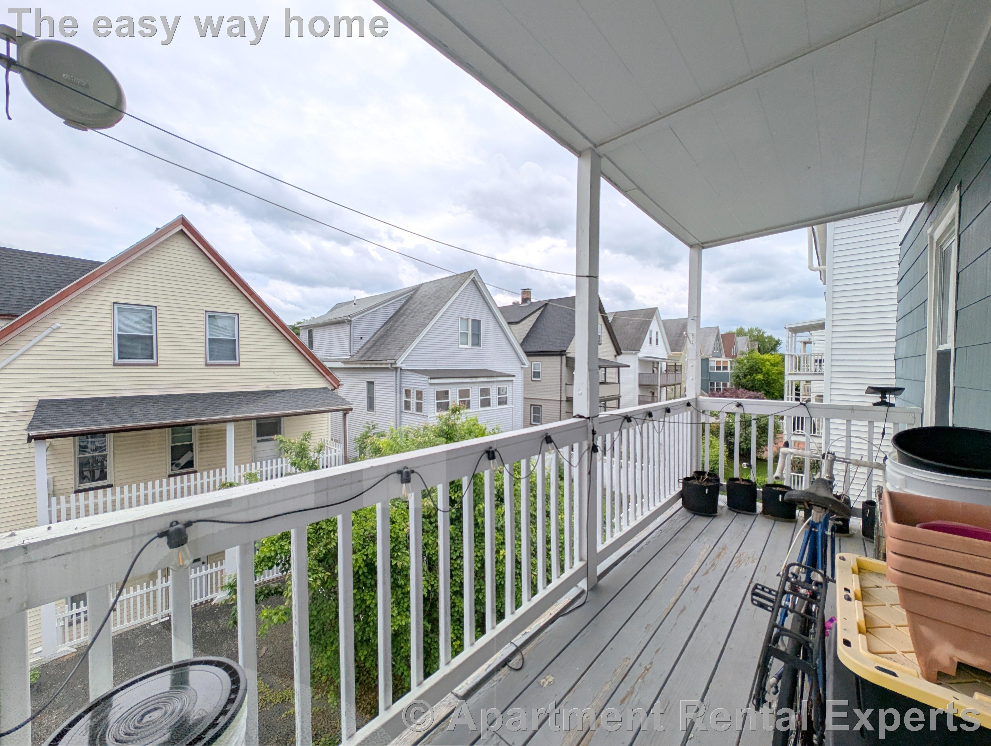 3 bed, 1 bath apartment for rent at 41 Belknap St Unit 3, Teele Square — photo 17 of 19