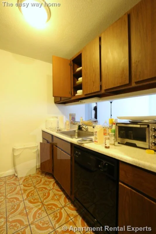 2 bed, 1 bath apartment for rent at 41 Belmont St Unit 31, Porter Square — photo 3 of 18