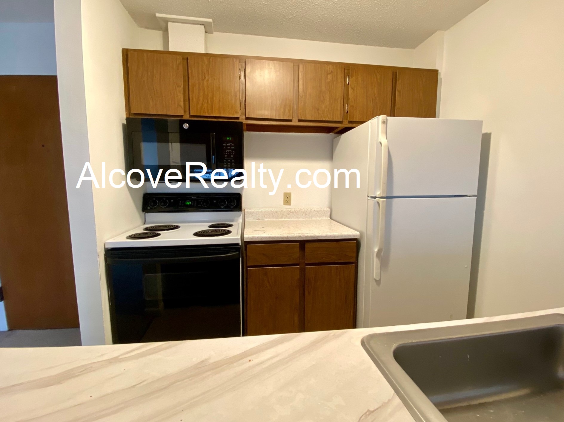 2 bed, 1 bath apartment for rent at 41 Belmont St Unit 37, Spring Hill — photo 4 of 5