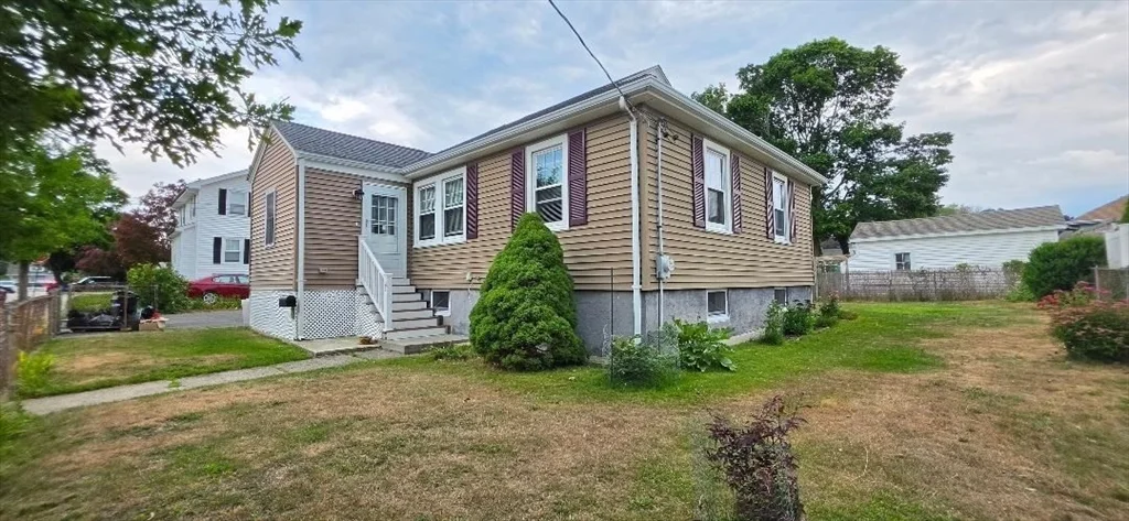 2 bed, 2 bath apartment for rent at 41 Belmont St Unit 41, Quincy — photo 2 of 15