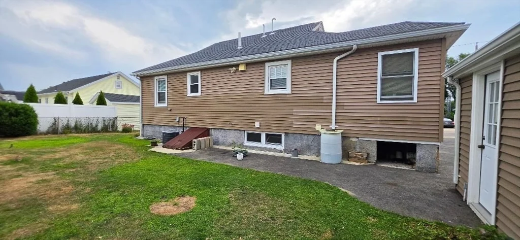 2 bed, 2 bath apartment for rent at 41 Belmont St Unit 41, Quincy — photo 14 of 15