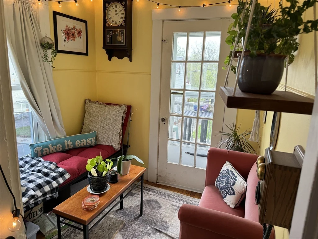 4 bed, 1 bath apartment for rent at 41 Bigelow Unit 3, Brighton — photo 8 of 13