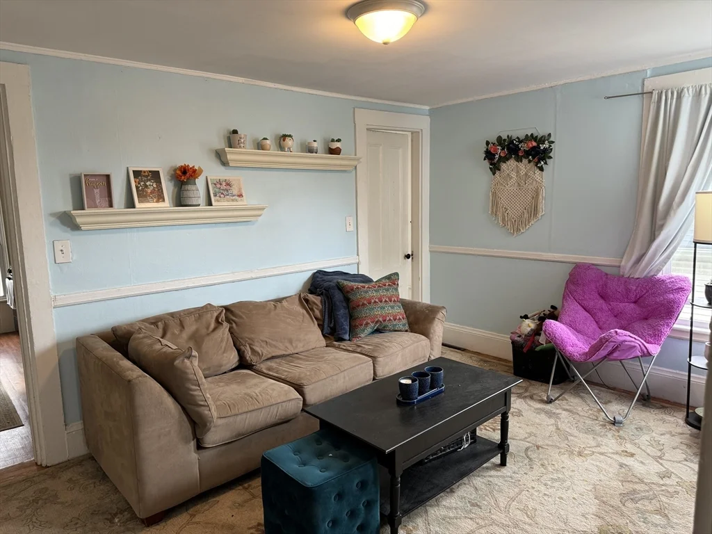 4 bed, 1 bath apartment for rent at 41 Bigelow Unit 3, Brighton