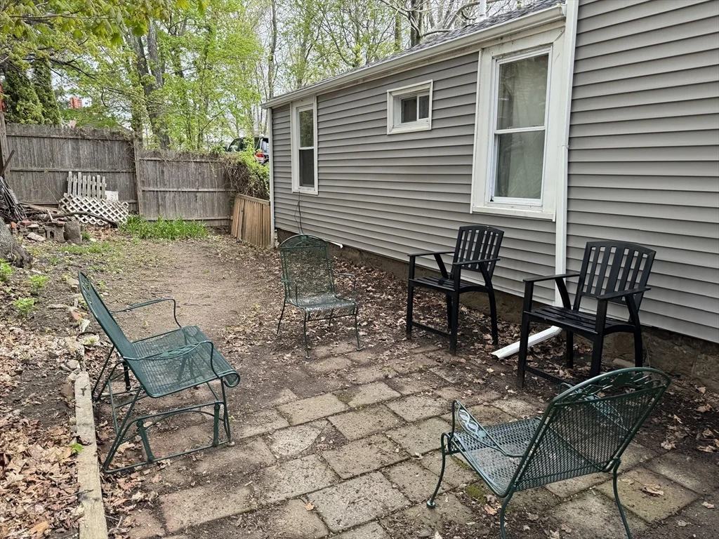4 bed, 1 bath apartment for rent at 41 Bigelow Unit 3, Brighton — photo 13 of 13