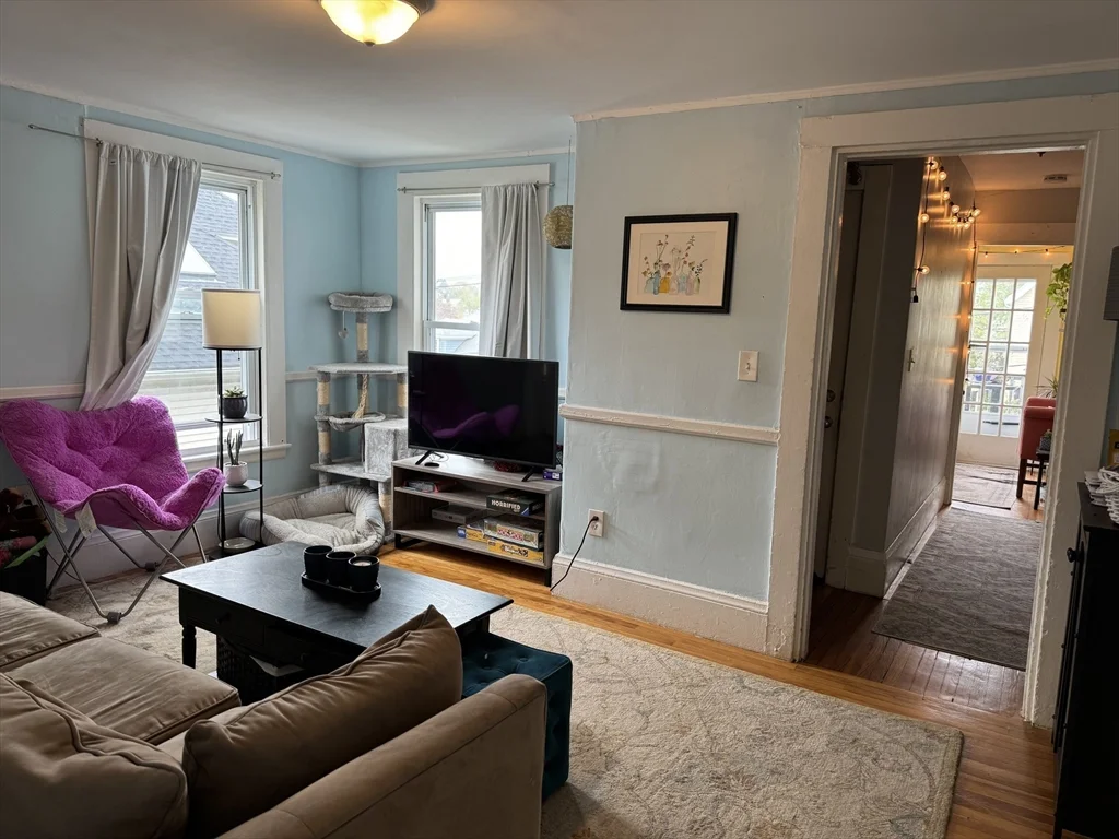 4 bed, 1 bath apartment for rent at 41 Bigelow Unit 3, Brighton — photo 2 of 13