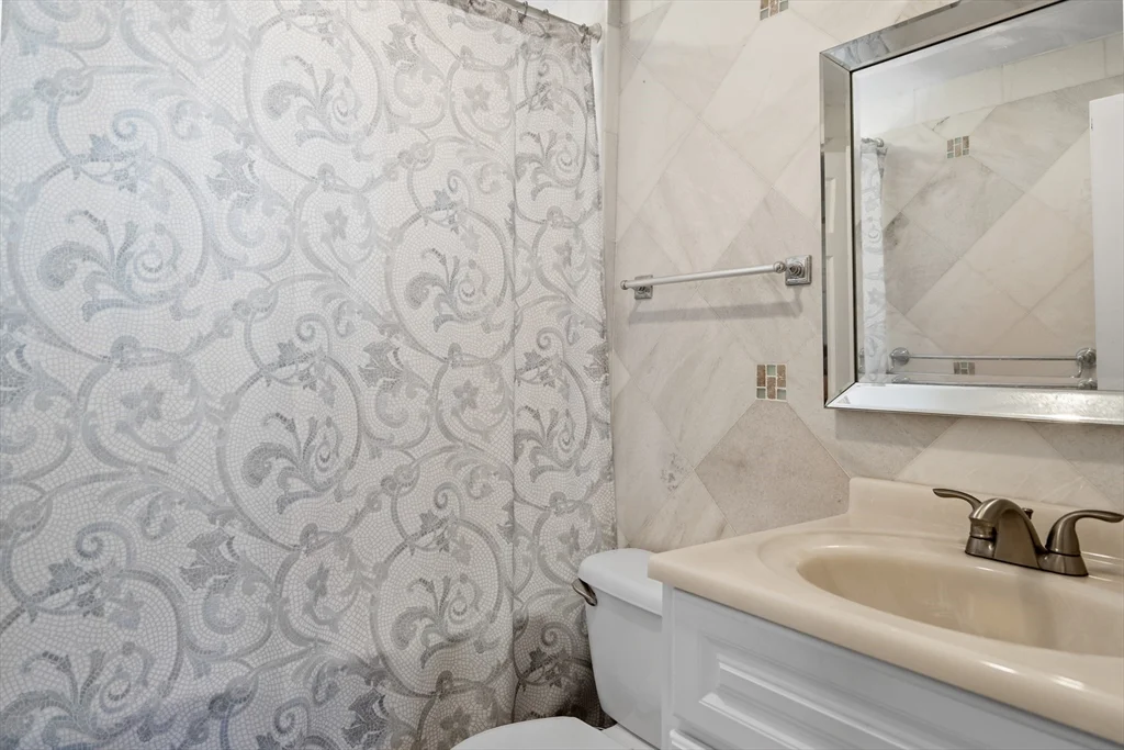 2 bed, 1 bath apartment for rent at 41 Bishop Dr Unit 41, Framingham — photo 16 of 25