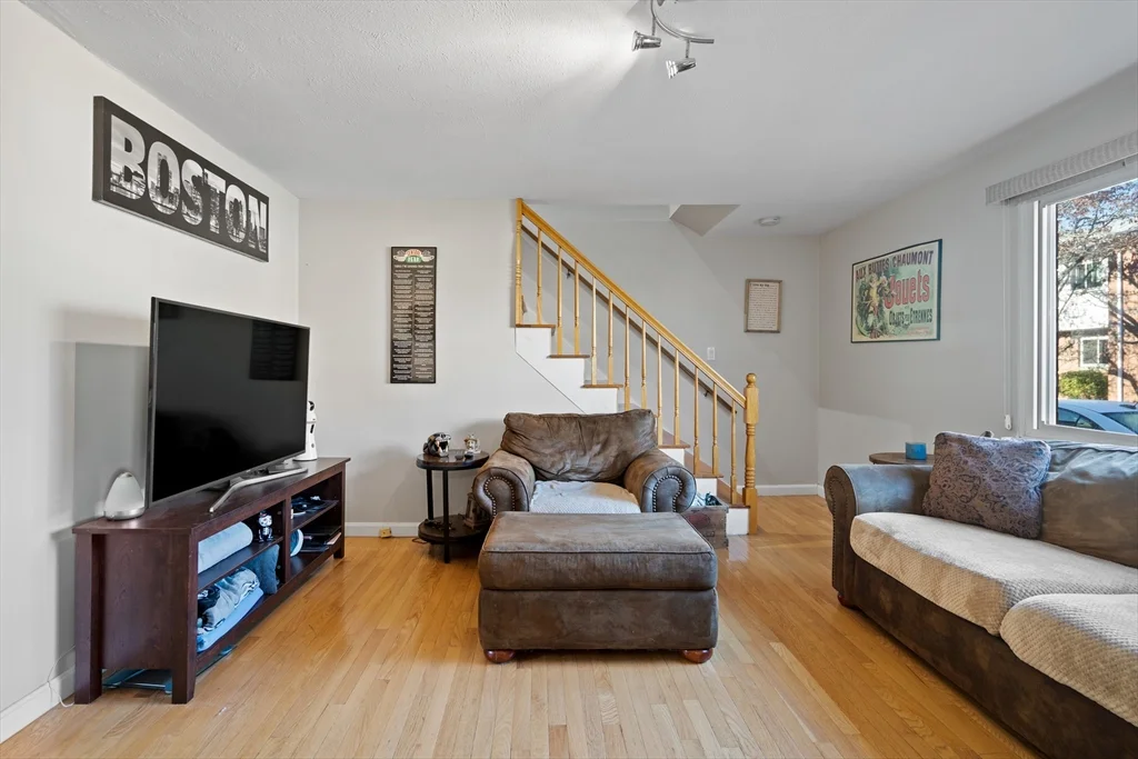 2 bed, 1 bath apartment for rent at 41 Bishop Dr Unit 41, Framingham — photo 3 of 25