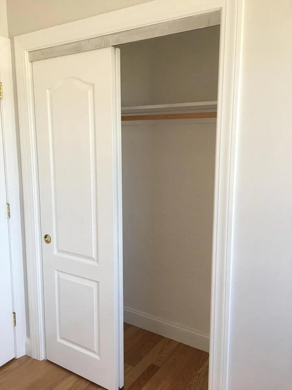 4 bed, 1 bath apartment for rent at 41 Blueberry Hill Rd Unit SF, Woburn — photo 14 of 31