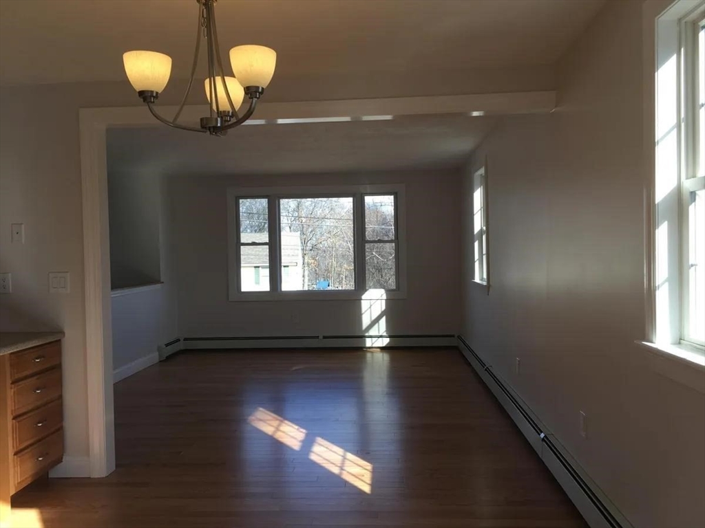 4 bed, 1 bath apartment for rent at 41 Blueberry Hill Rd Unit SF, Woburn — photo 7 of 31