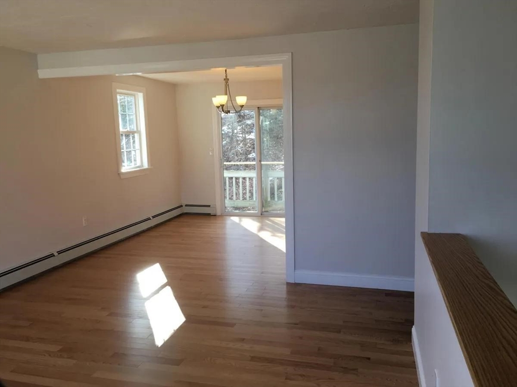 4 bed, 1 bath apartment for rent at 41 Blueberry Hill Rd Unit SF, Woburn — photo 6 of 31