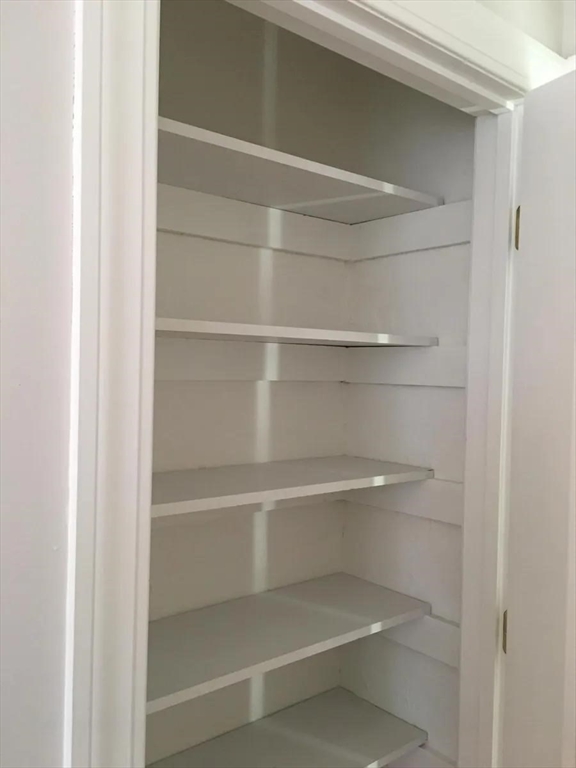 4 bed, 1 bath apartment for rent at 41 Blueberry Hill Rd Unit SF, Woburn — photo 15 of 31