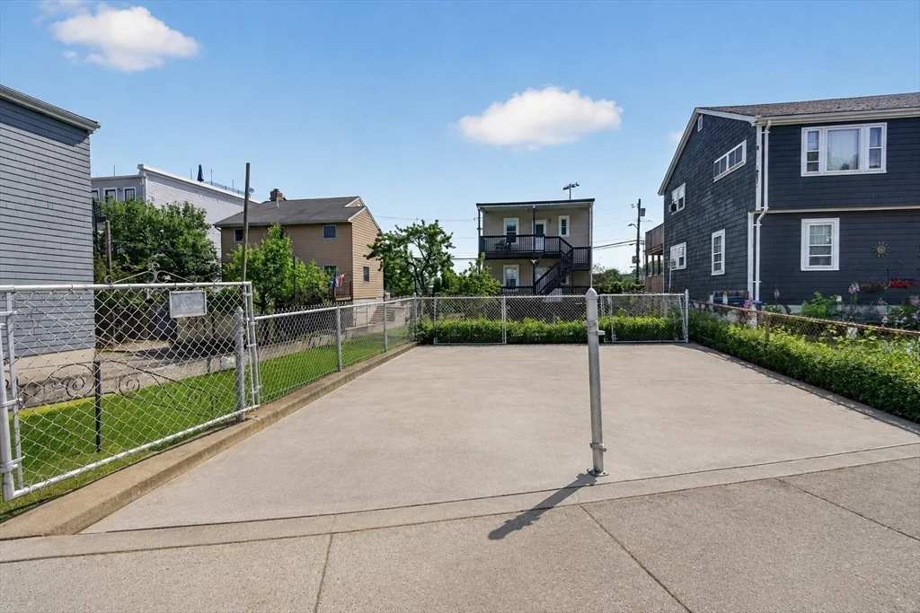 2 bed, 1 bath apartment for rent at 41 Boardman St Unit 2, East Boston — photo 15 of 18