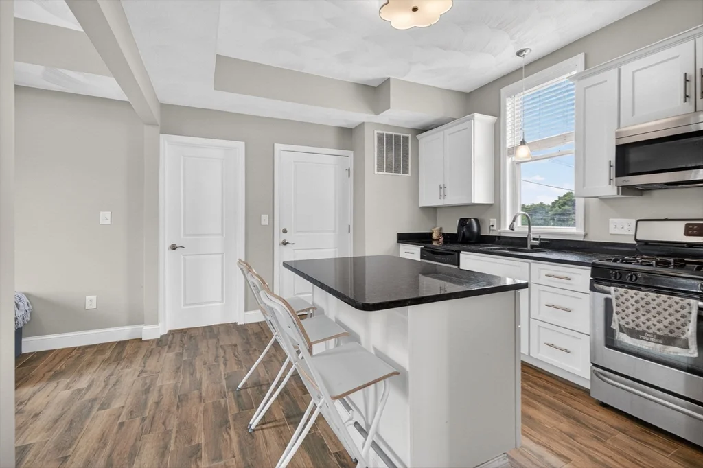 2 bed, 1 bath apartment for rent at 41 Boardman St Unit 2, East Boston — photo 13 of 18