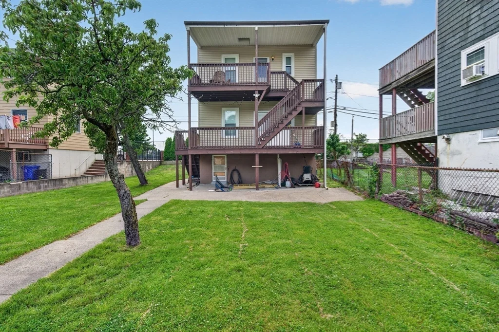 2 bed, 1 bath apartment for rent at 41 Boardman St Unit 2, East Boston — photo 17 of 18