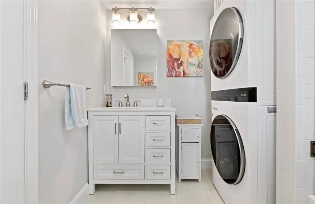 2 bed, 1 bath apartment for rent at 41 Boardman St Unit 2, East Boston — photo 8 of 18
