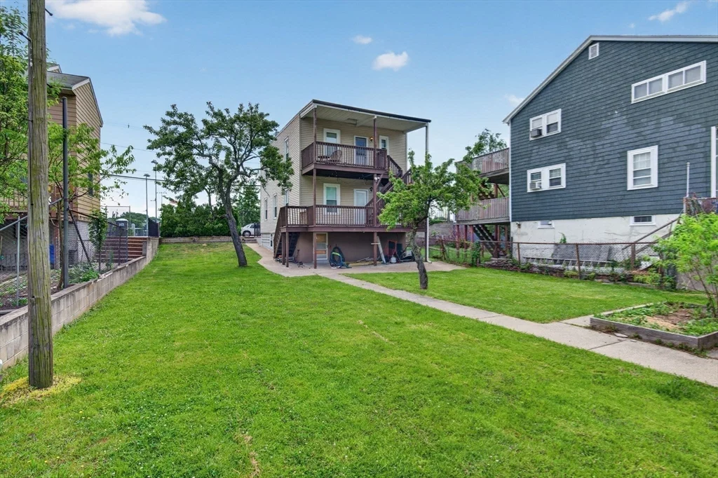 2 bed, 1 bath apartment for rent at 41 Boardman St Unit 2, East Boston — photo 16 of 18