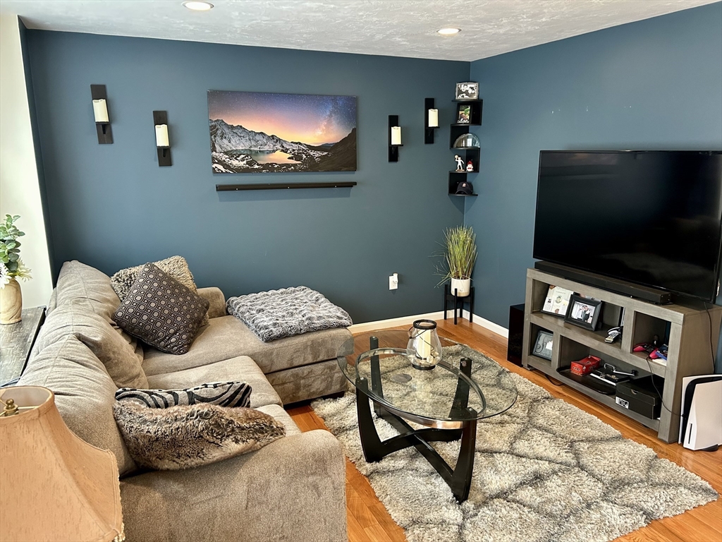 2 bed, 1 bath apartment for rent at 41 Boston Rd Unit 151, Billerica — photo 12 of 25