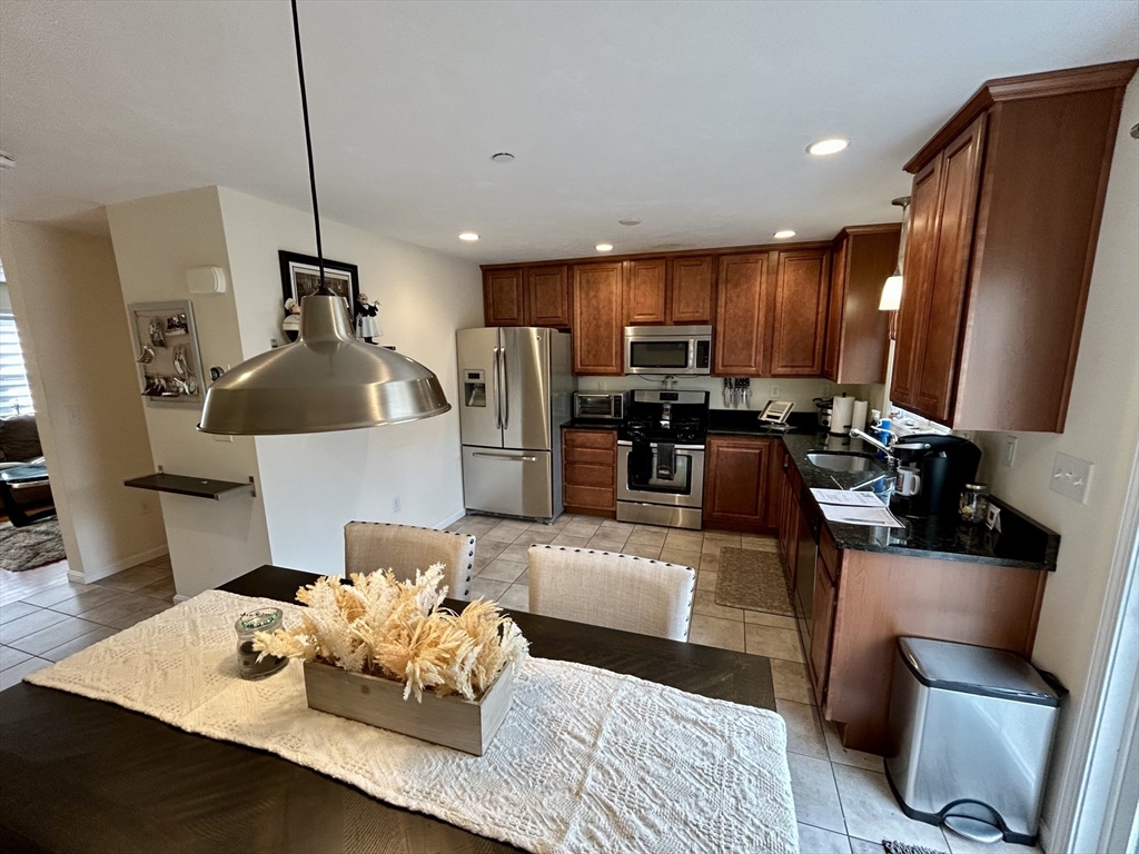 2 bed, 1 bath apartment for rent at 41 Boston Rd Unit 151, Billerica — photo 6 of 25