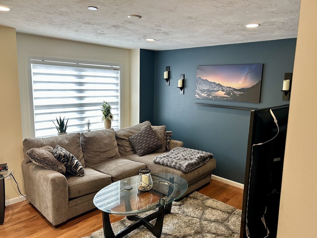 2 bed, 1 bath apartment for rent at 41 Boston Rd Unit 151, Billerica — photo 11 of 25