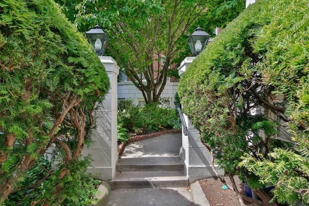 1 bed, 1 bath apartment for rent at 41 Bowdoin St Unit 27, Porter Square — photo 13 of 14