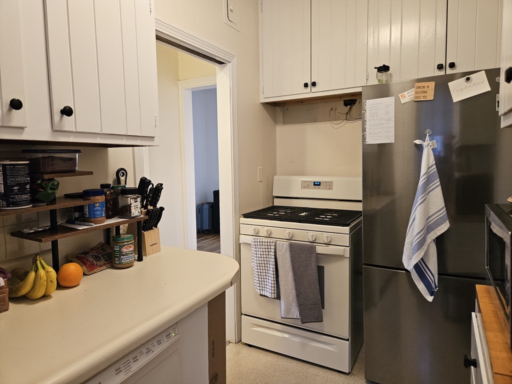 2 bed, 1 bath apartment for rent at 41 Bowdoin St Unit 33, Neighborhood Nine — photo 6 of 20