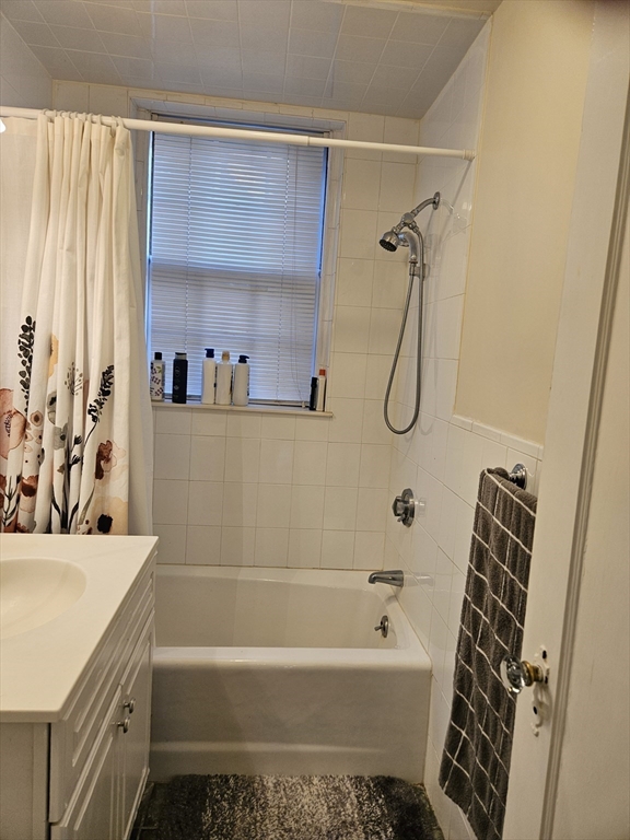 2 bed, 1 bath apartment for rent at 41 Bowdoin St Unit 33, Neighborhood Nine — photo 14 of 20